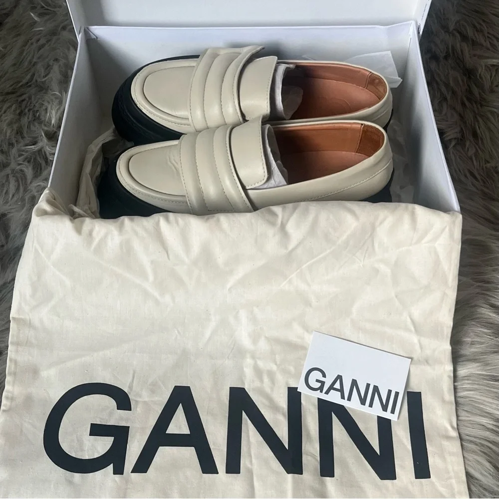 GANNI Off-White Leather Chunky Padded Loafers in Oyster Gray Women’s Size 8.5/39
